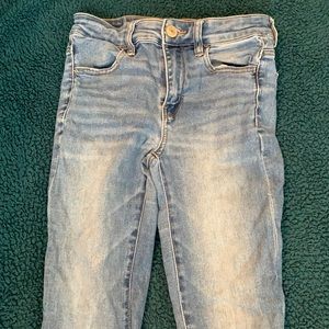 AMERICAN EAGLE NE(X)T LEVEL STRETCH JEANS